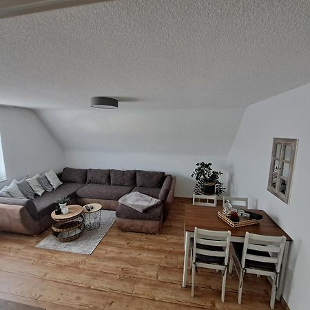 Wunderschoenes 2 Zimmer Apartment Inkl. Parkplatz Asbach  Esterno foto