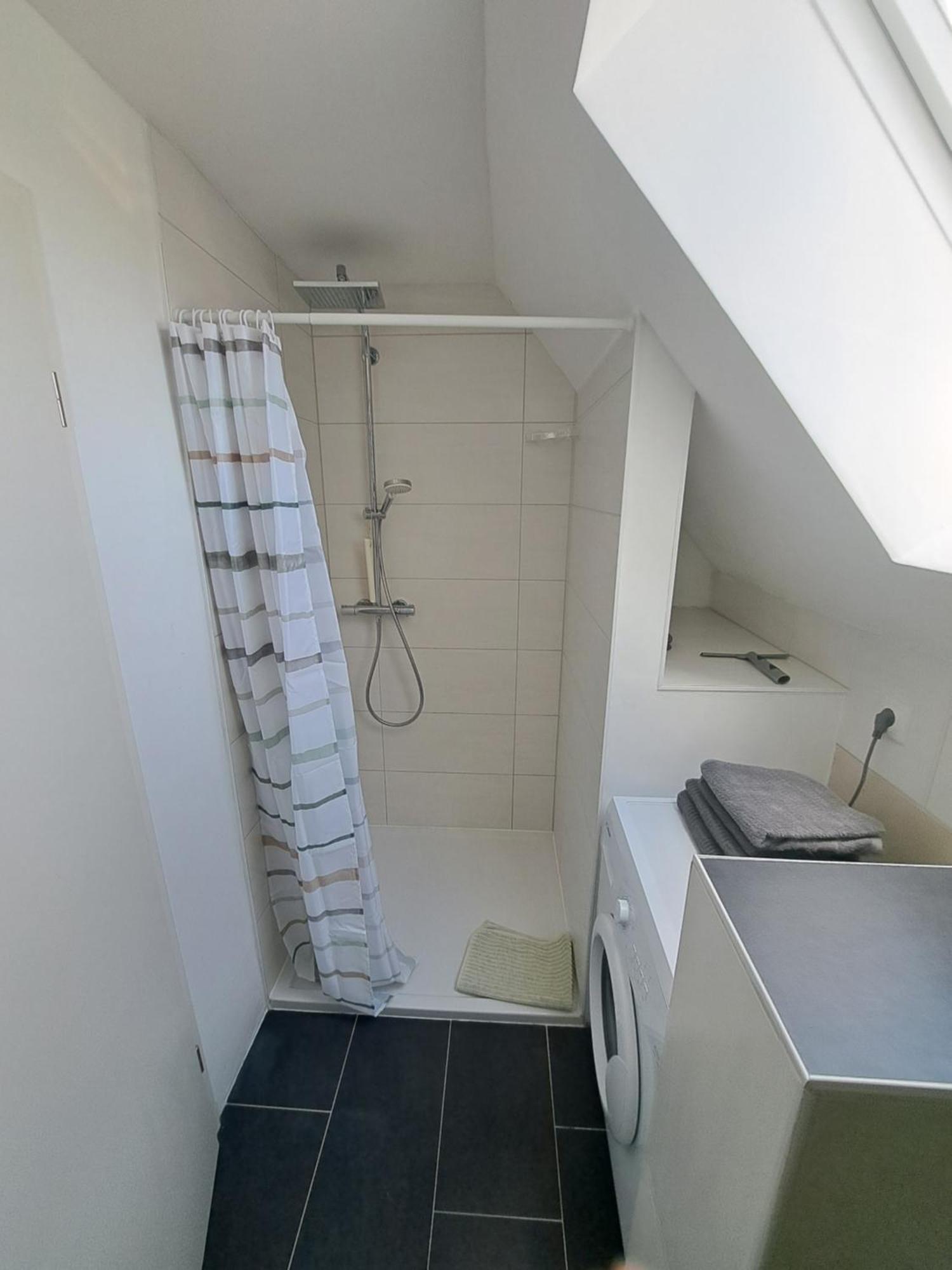 Wunderschoenes 2 Zimmer Apartment Inkl. Parkplatz Asbach  Esterno foto