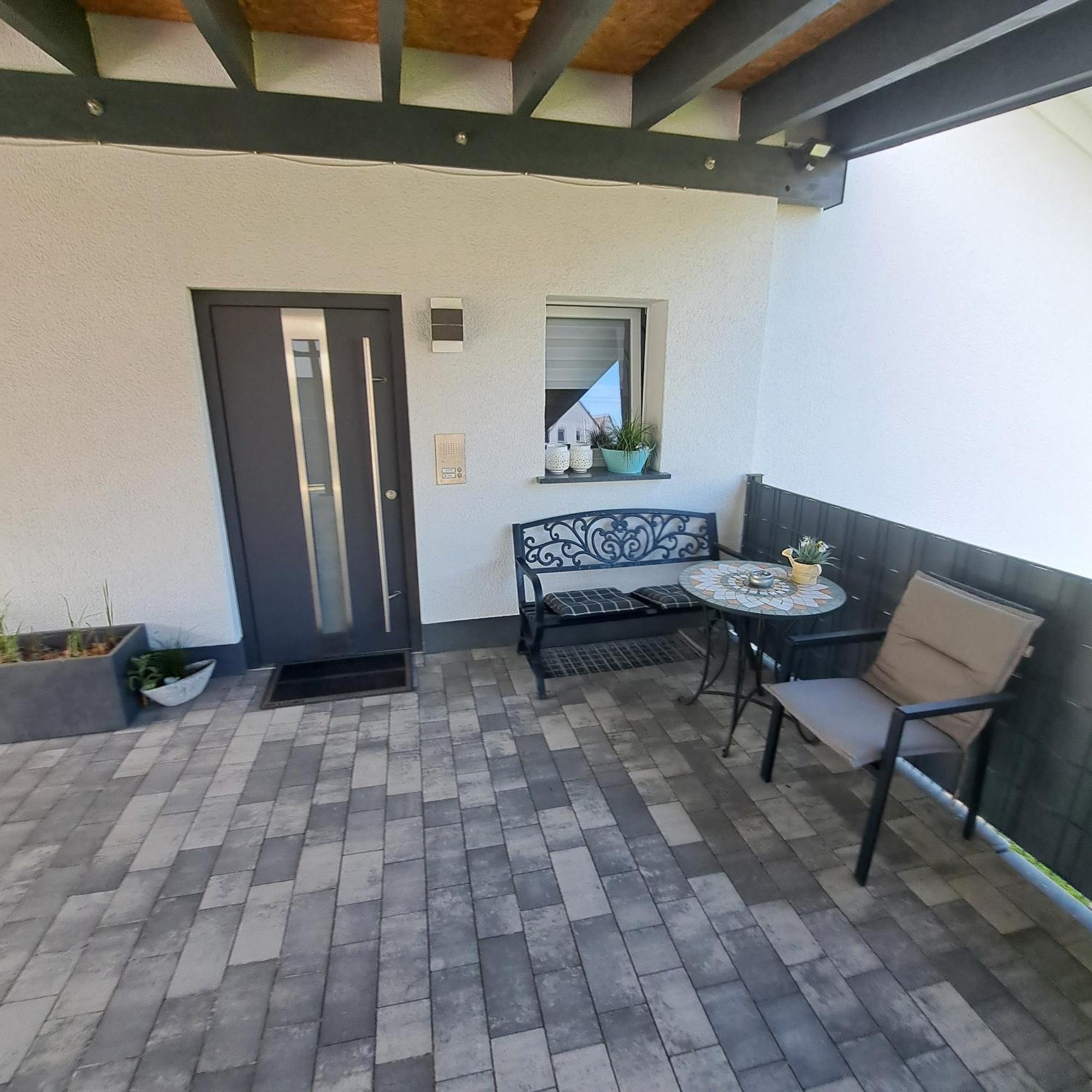 Wunderschoenes 2 Zimmer Apartment Inkl. Parkplatz Asbach  Esterno foto