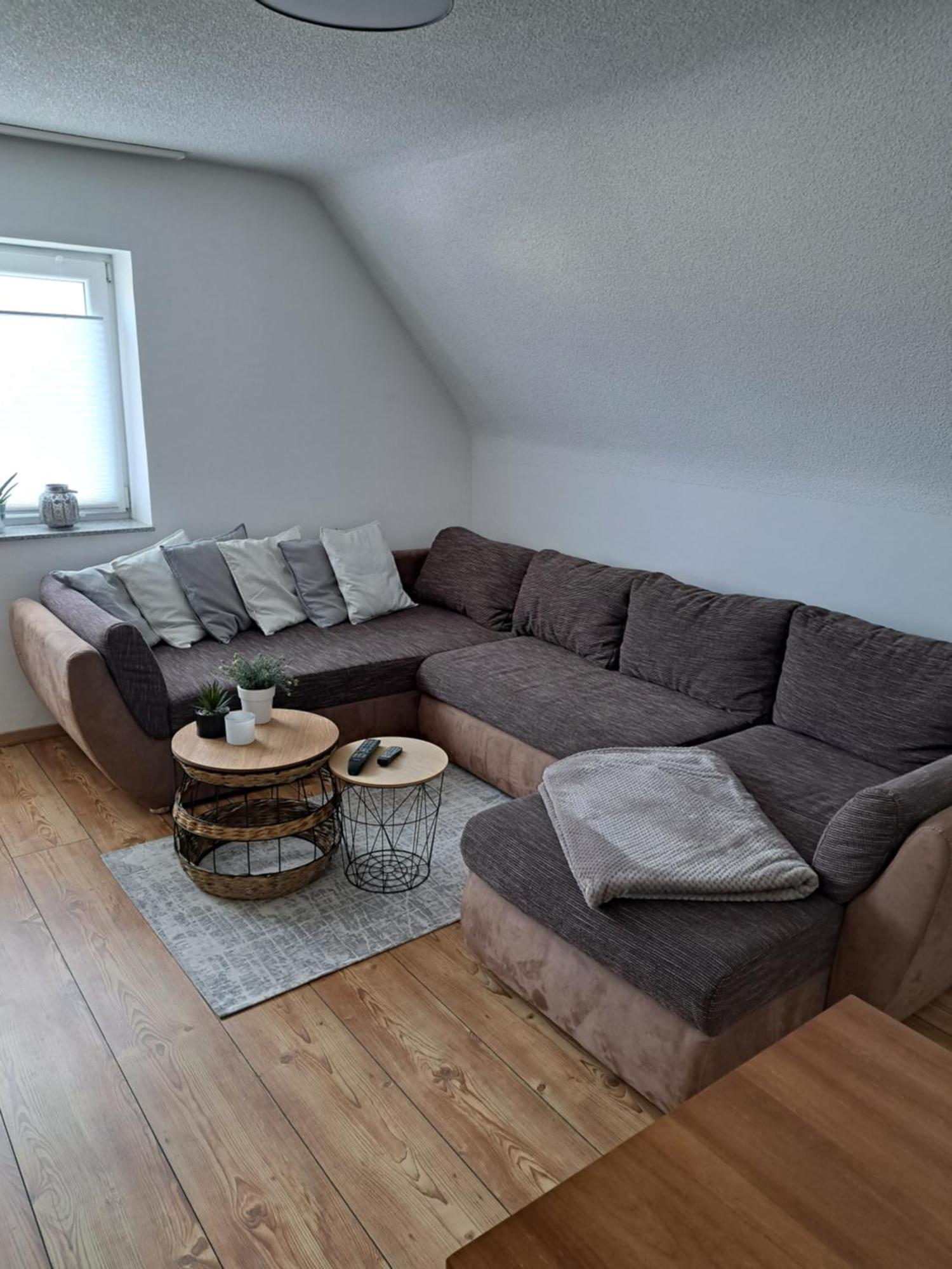 Wunderschoenes 2 Zimmer Apartment Inkl. Parkplatz Asbach  Esterno foto