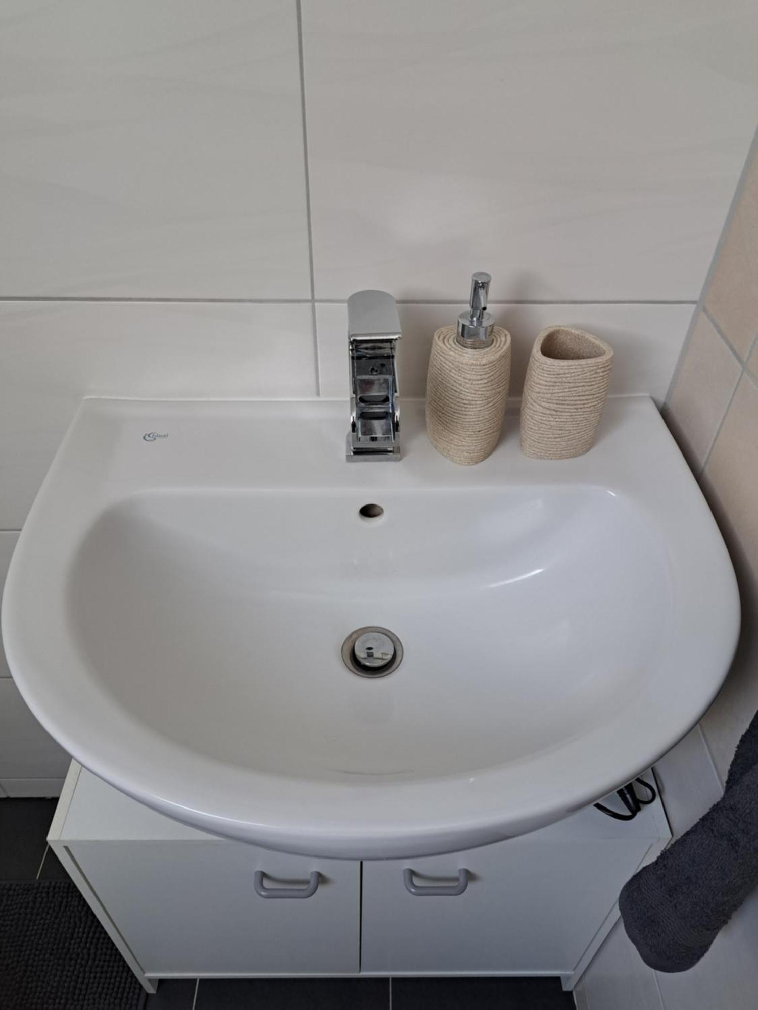 Wunderschoenes 2 Zimmer Apartment Inkl. Parkplatz Asbach  Esterno foto